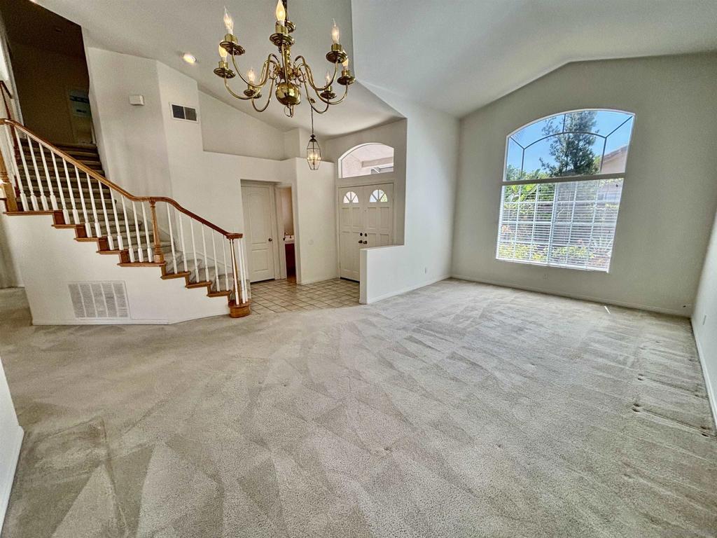 653 Cantara Ln Property Photo 5
