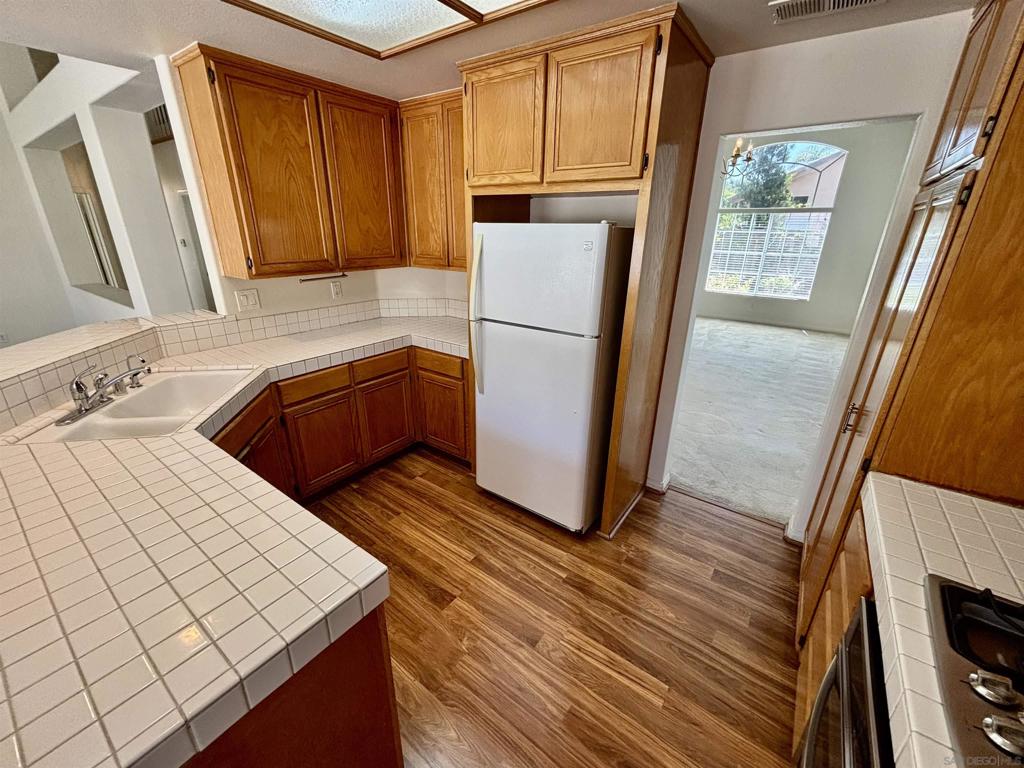 653 Cantara Ln Property Photo 13