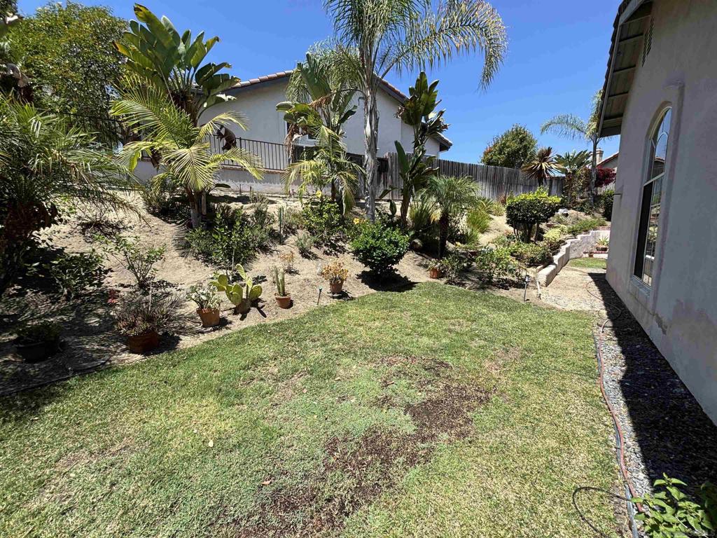 653 Cantara Ln Property Photo 30