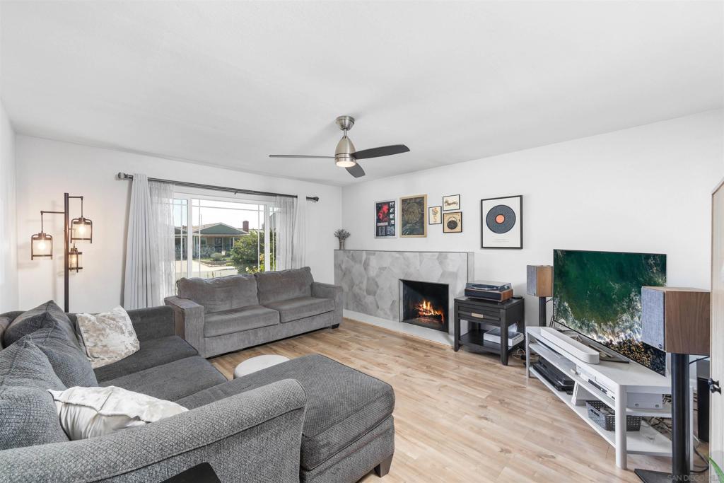 10056 Woodpark Property Photo 1