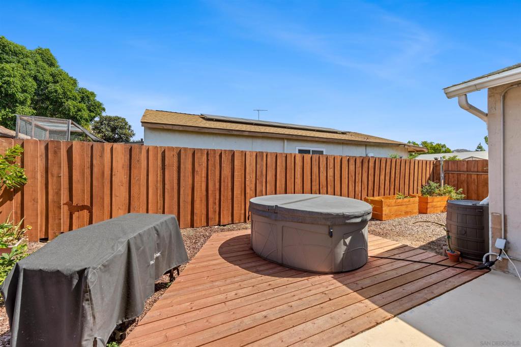 10056 Woodpark Property Photo 26