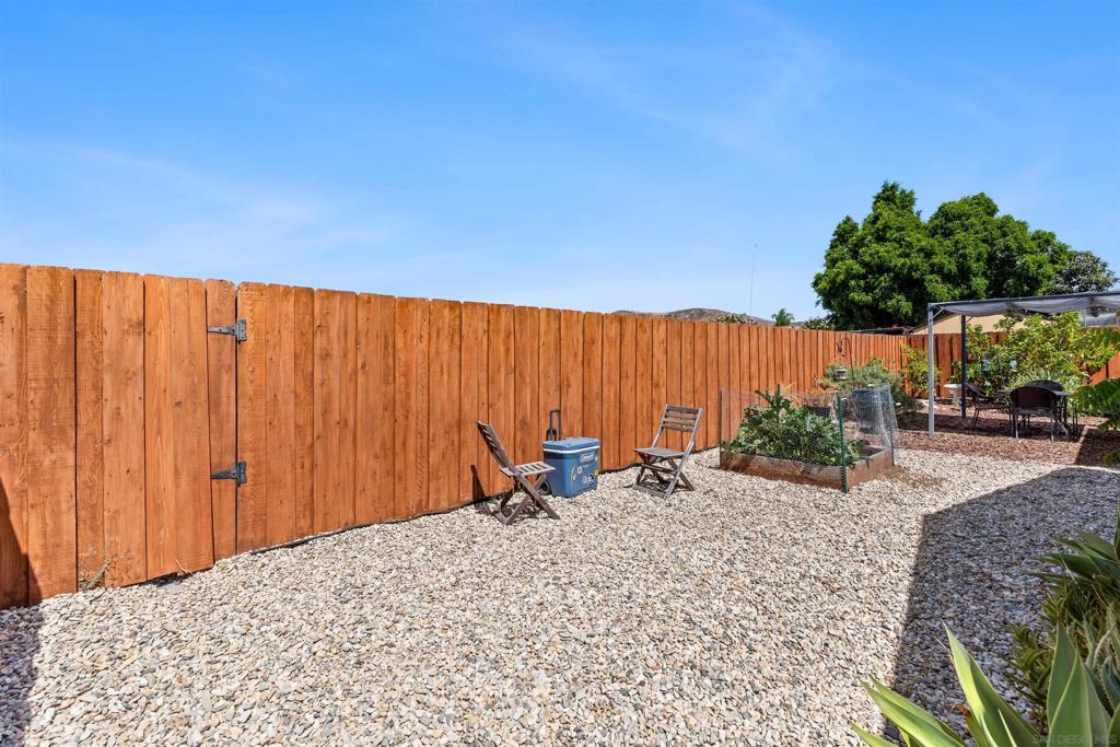 10056 Woodpark Property Photo 31