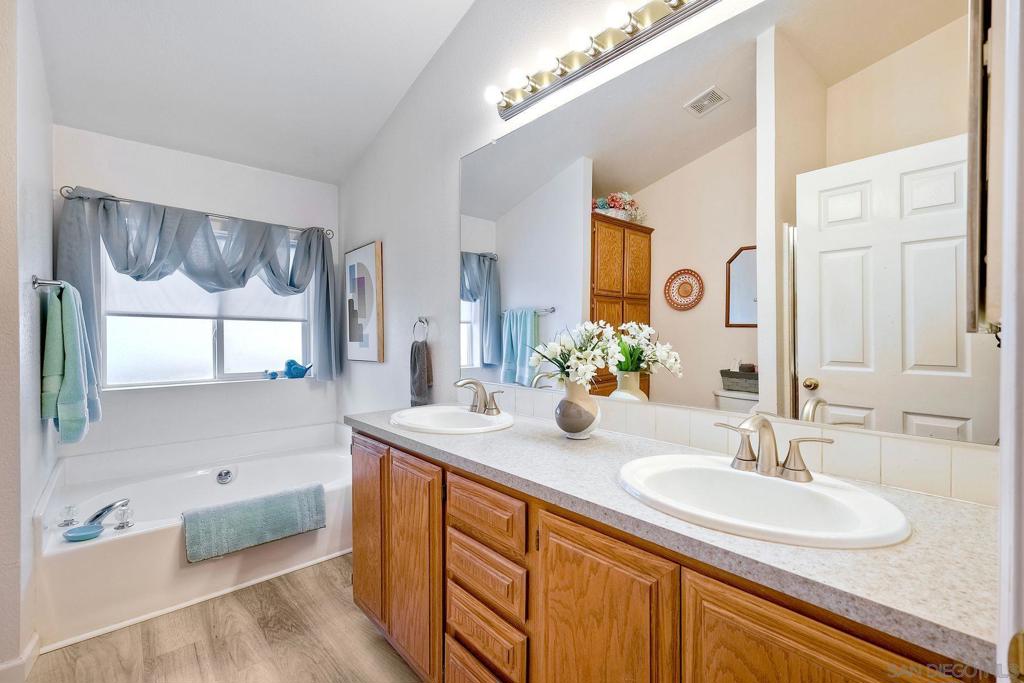 15935 Spring Oaks Road 30 Property Photo 17