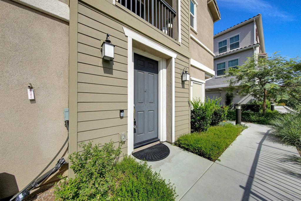 2708 Juniper Berry Property Photo 2