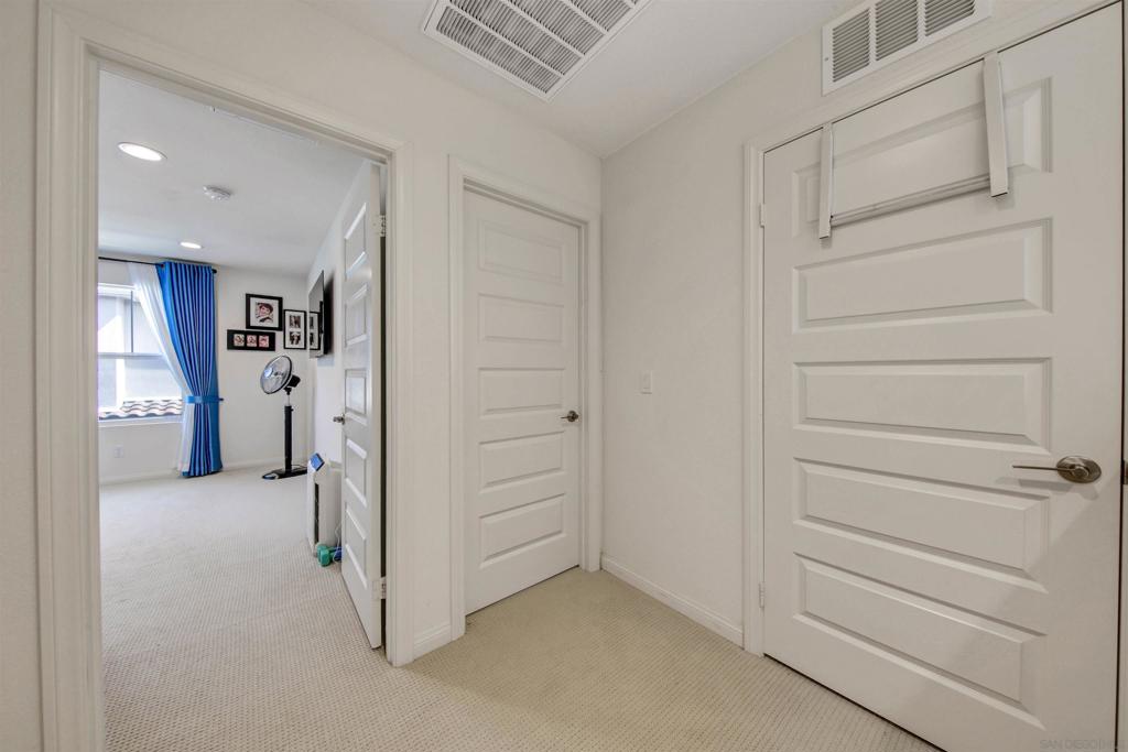 2708 Juniper Berry Property Photo 23