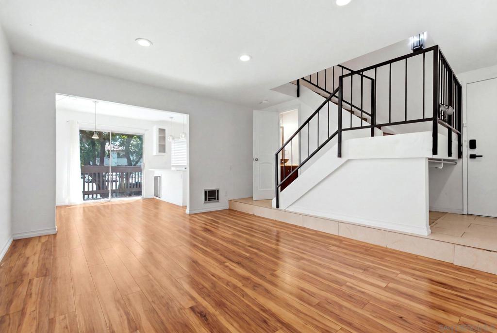7940 Mission Center Ct H Property Photo 2