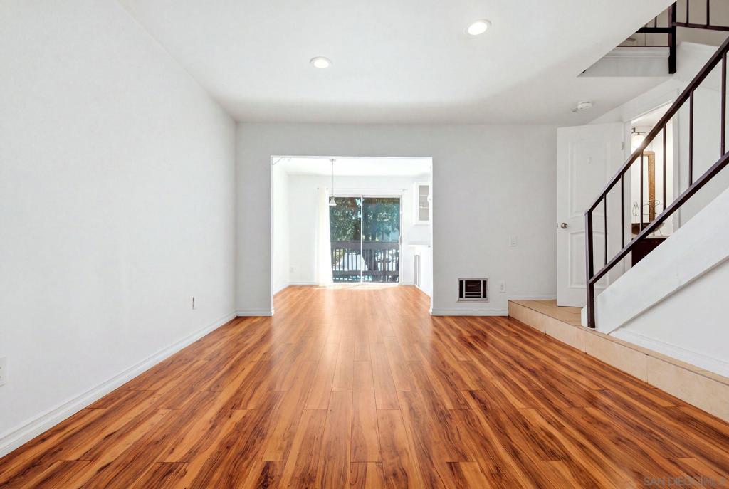 7940 Mission Center Ct H Property Photo 5