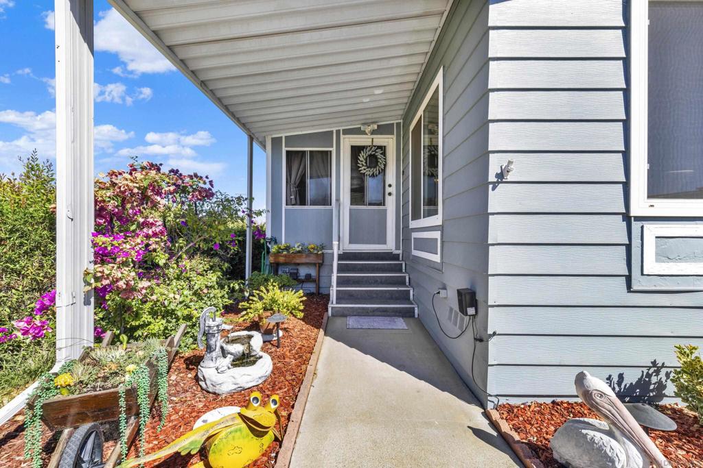1212 H Street 2 Property Photo 2