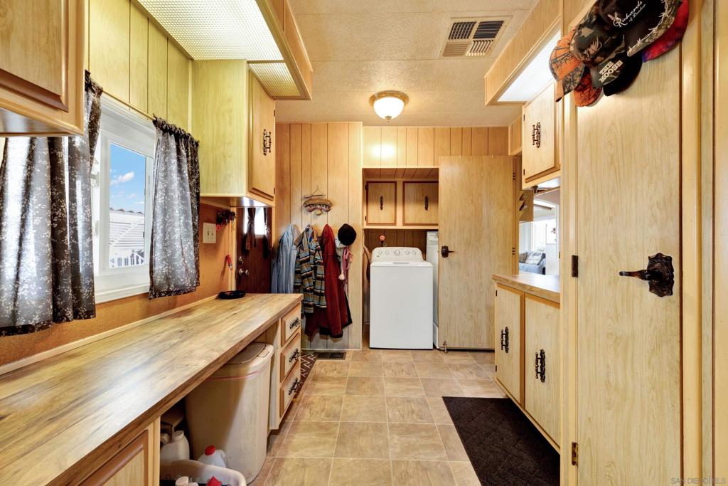 1212 H Street 2 Property Photo 28