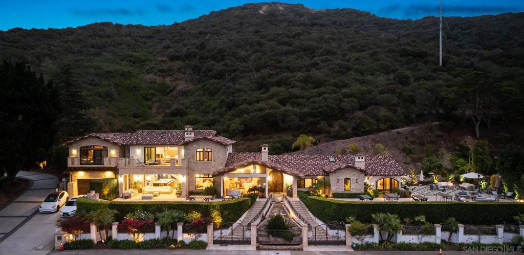 7853 Via Capri Property Photo 1