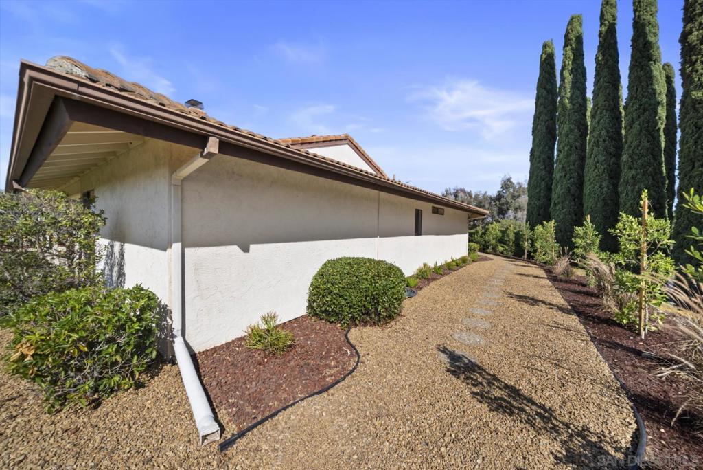 12602 Senda Acantilada Property Photo 21
