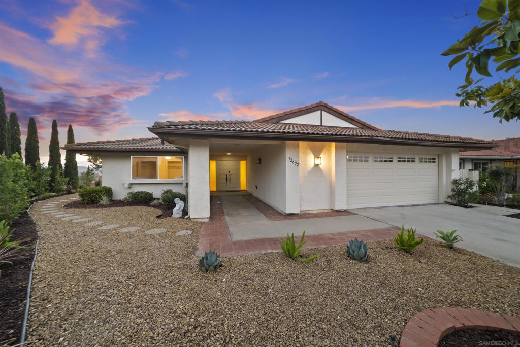 12602 Senda Acantilada Property Photo 26