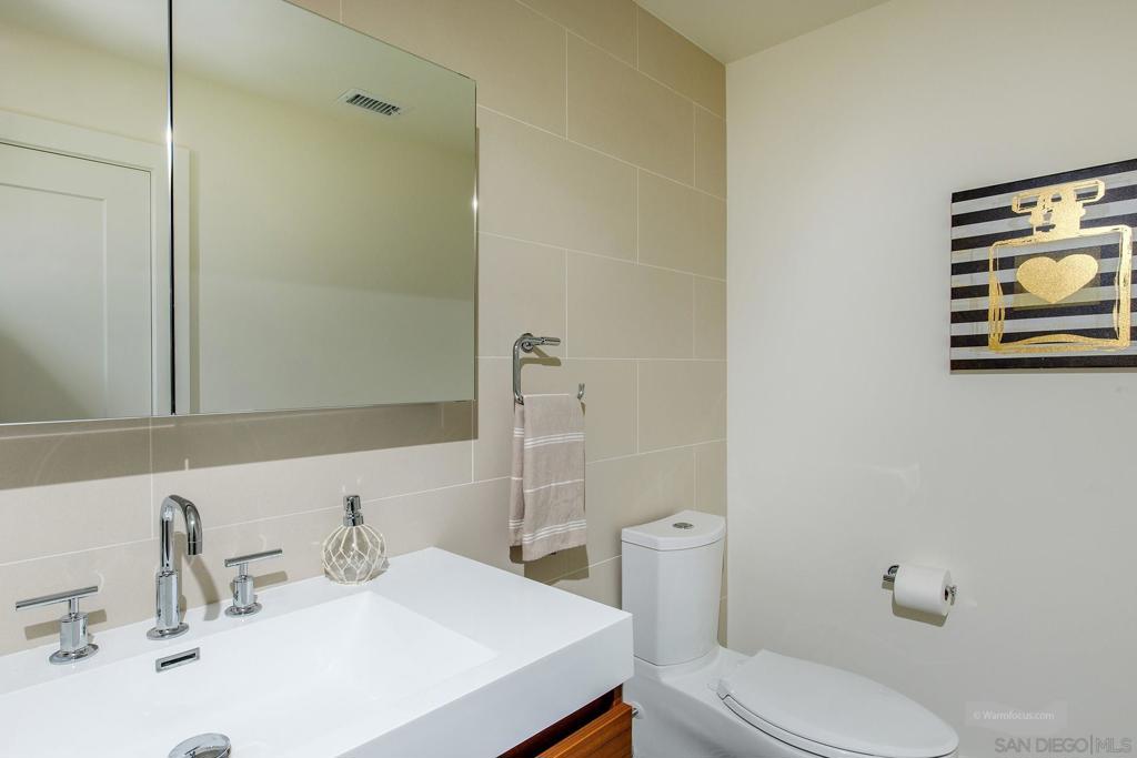 2641 Costebelle Property Photo 32
