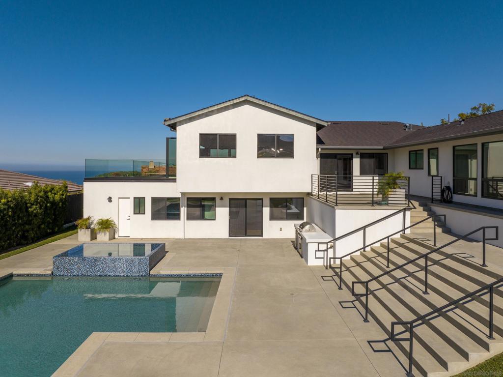 2641 Costebelle Property Photo 49