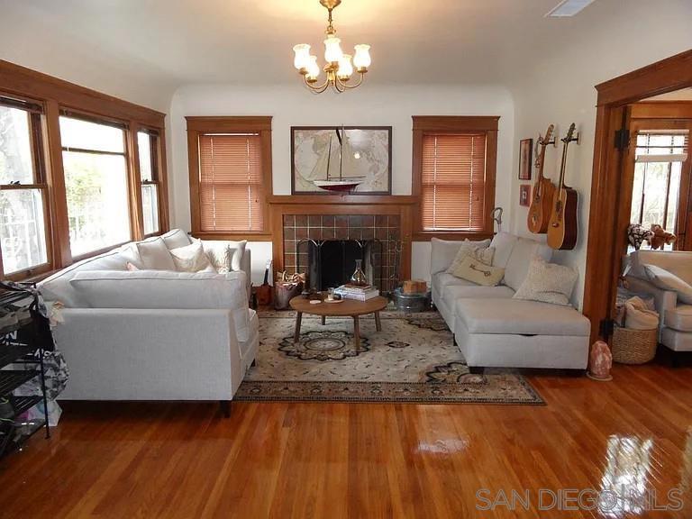 1631 1633 Cypress Ave Property Photo 1