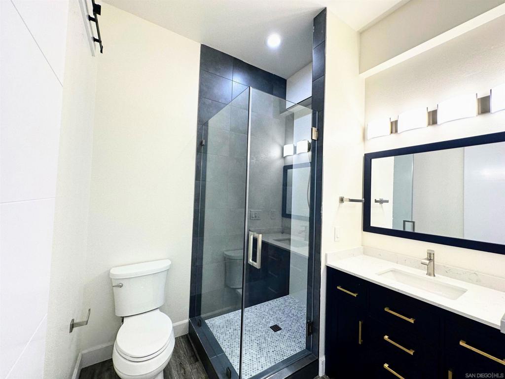426 Sloane Ave Property Photo 14