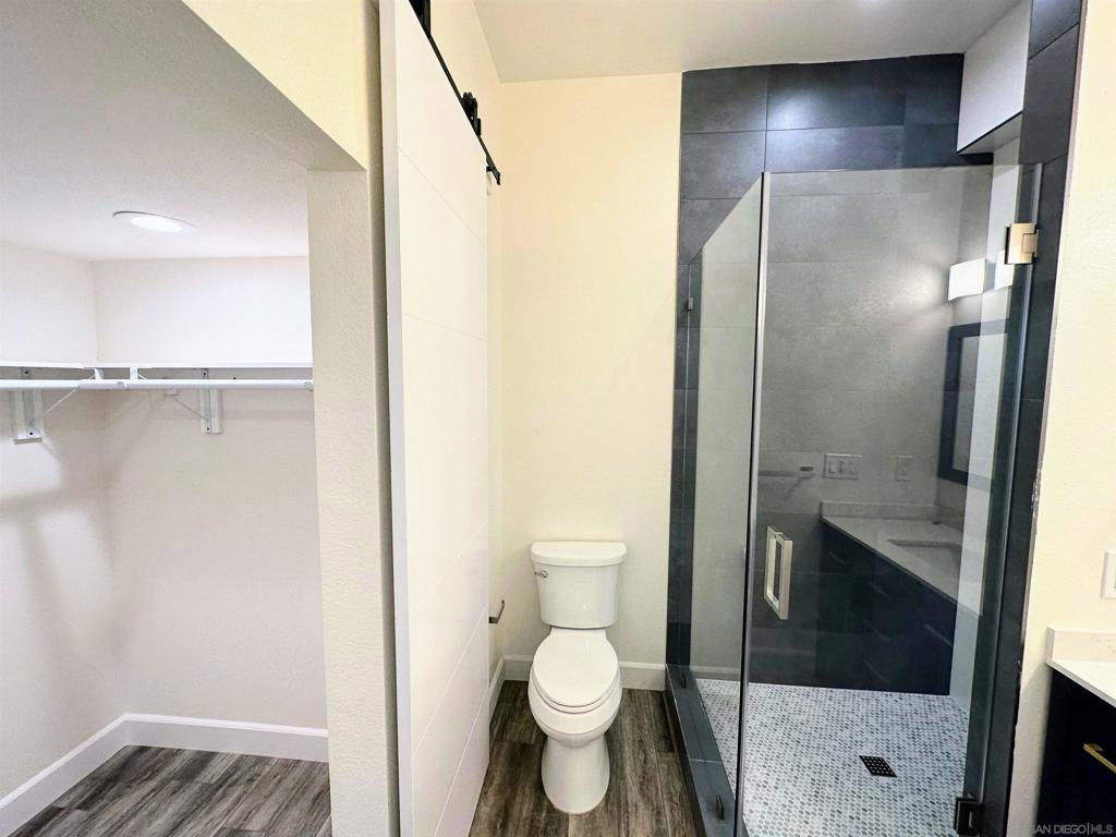 426 Sloane Ave Property Photo 15