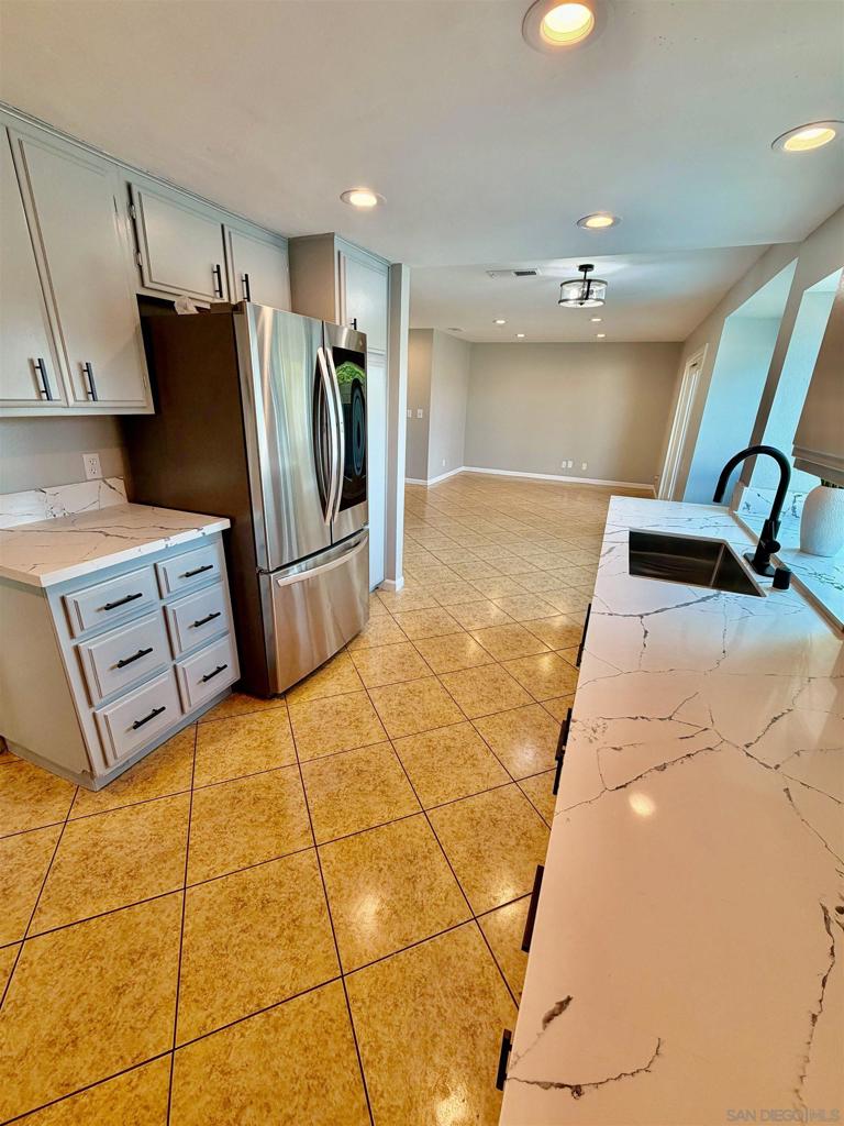 28955 Via Marsala Property Photo 8