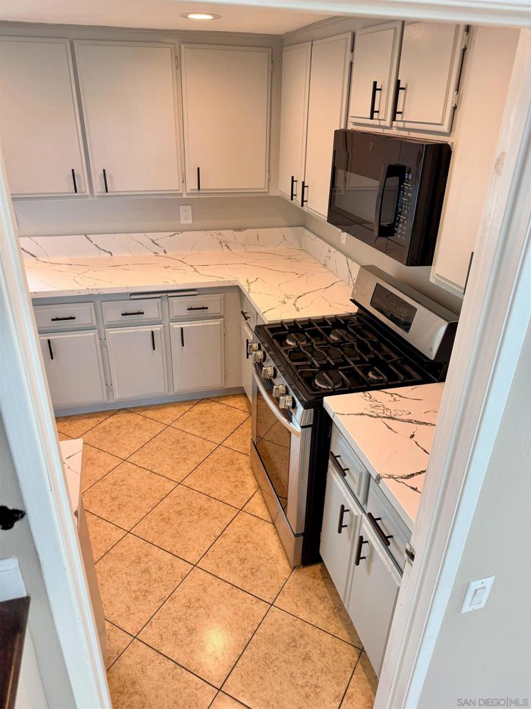 28955 Via Marsala Property Photo 10