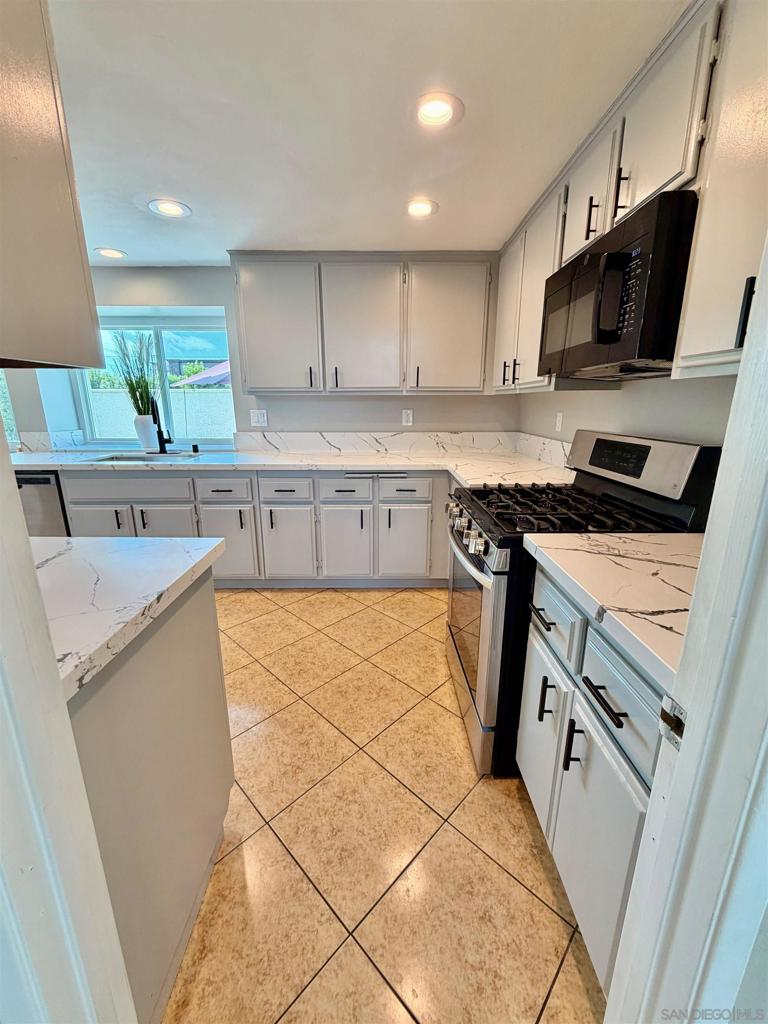 28955 Via Marsala Property Photo 11