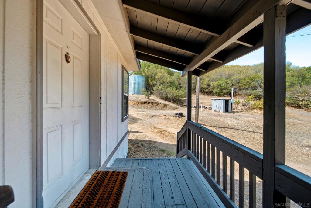 20855 Cinnamon Dr Property Photo 4