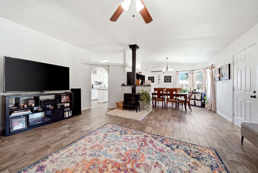 20855 Cinnamon Dr Property Photo 10