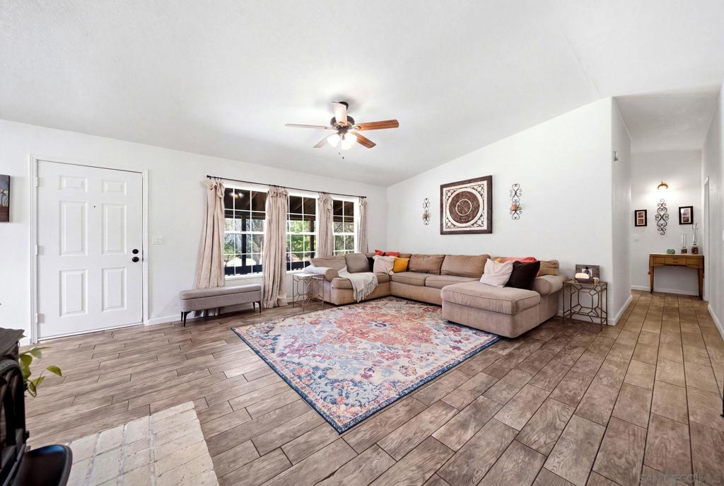 20855 Cinnamon Dr Property Photo 11