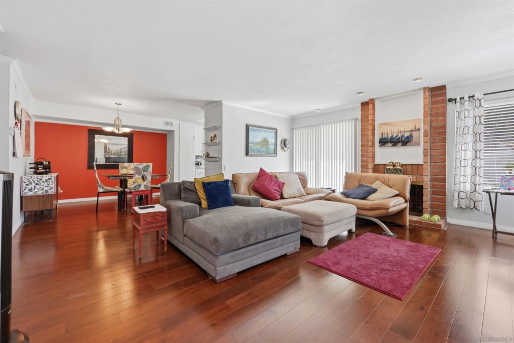 16037 Blazewood Way Property Photo 6