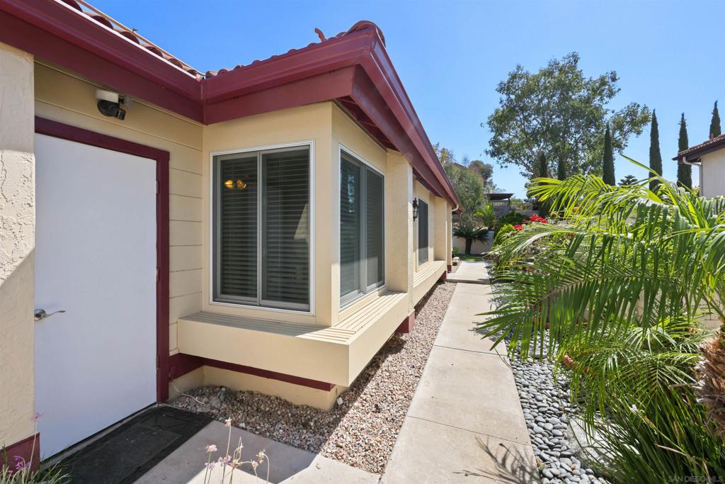 16037 Blazewood Way Property Photo 18