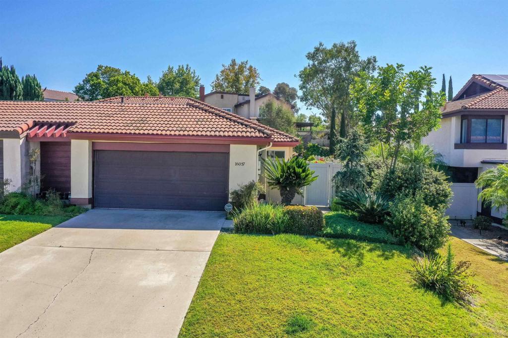 16037 Blazewood Way Property Photo 21
