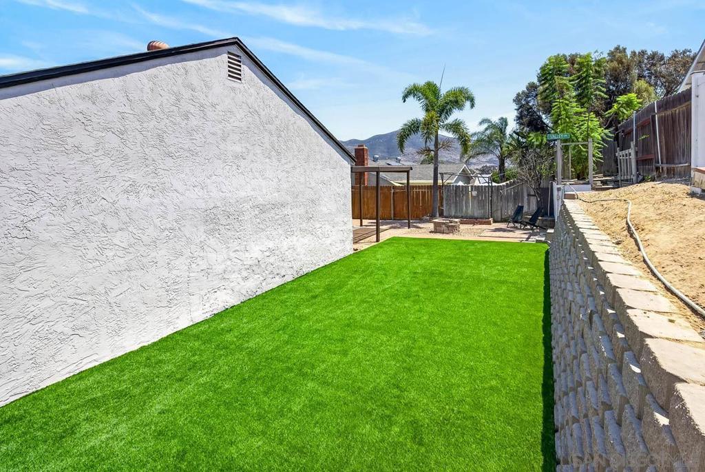 520 La Barca St Property Photo 31
