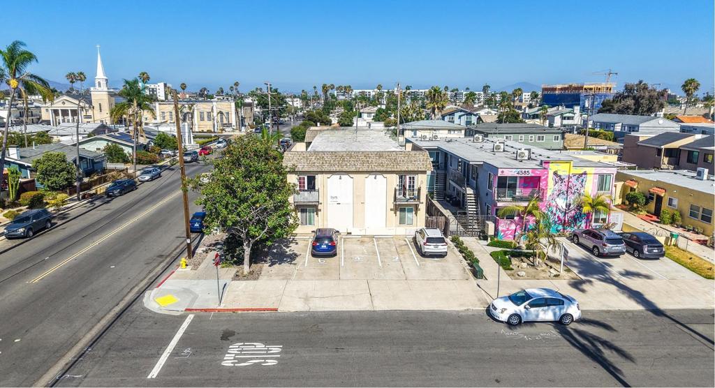 2605 Madison Avenue Property Photo 1
