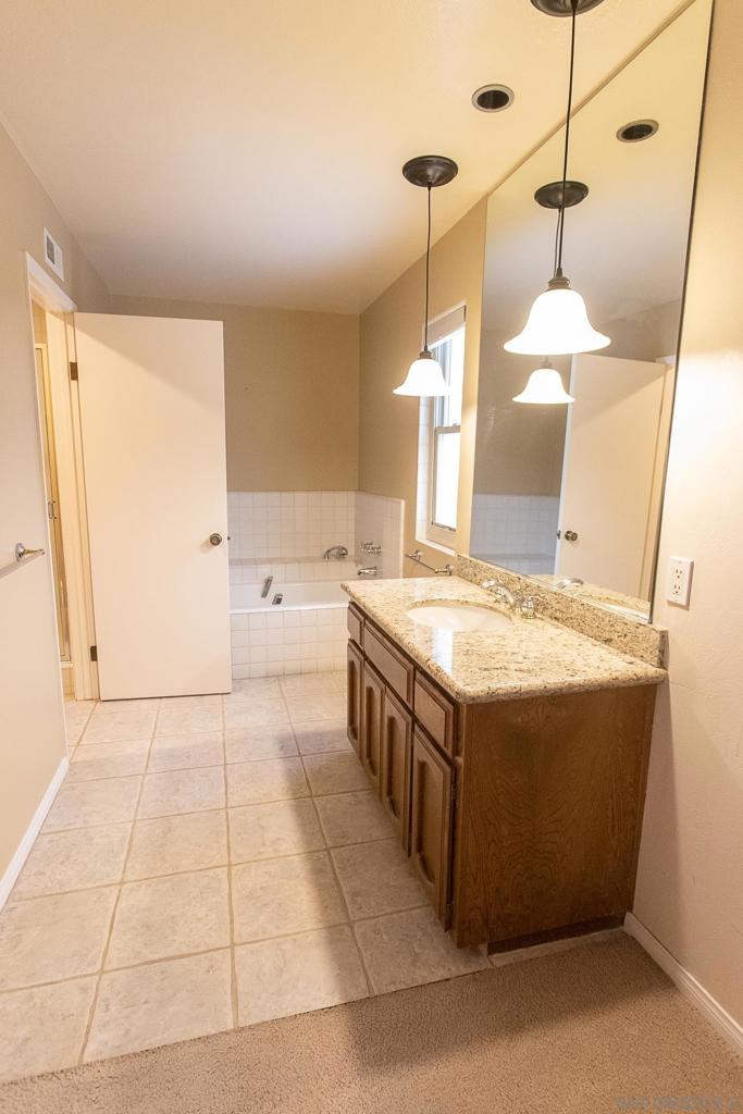 1157 Betts St. Property Photo 28