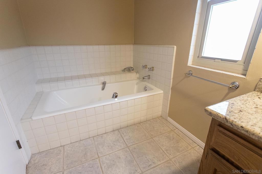 1157 Betts St. Property Photo 29