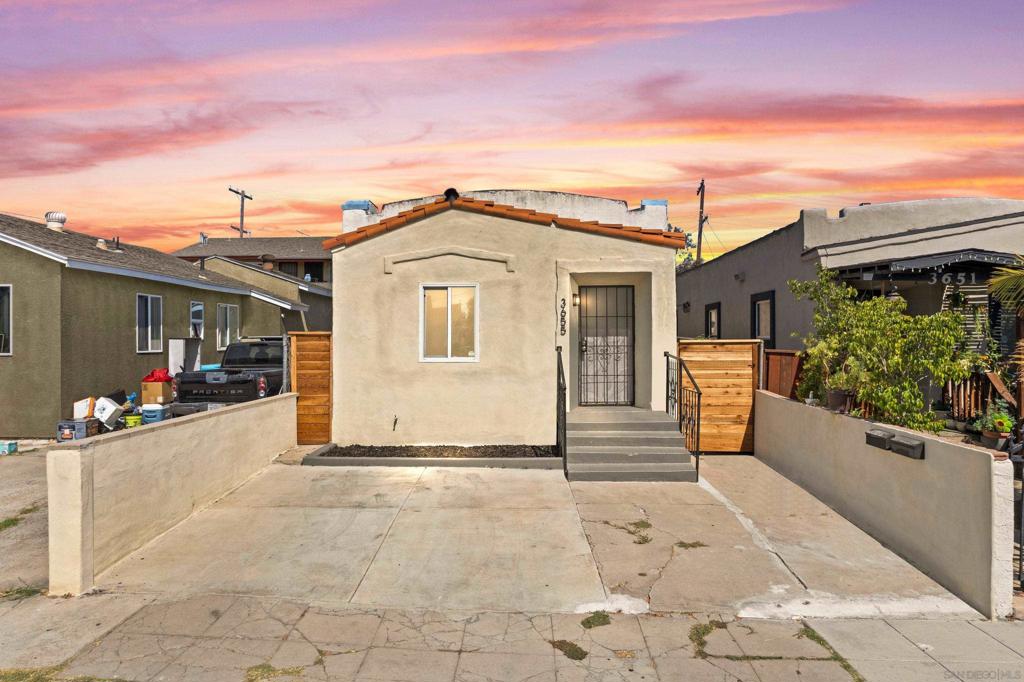 3655 44th St. Property Photo 1
