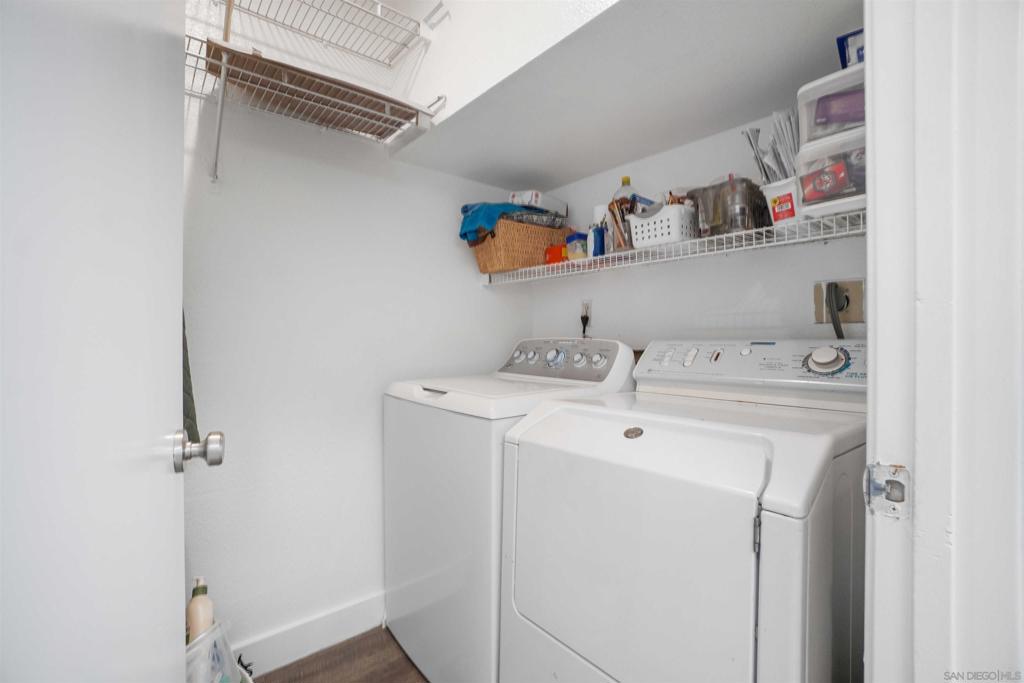 8966 Arlingdale Way Property Photo 6