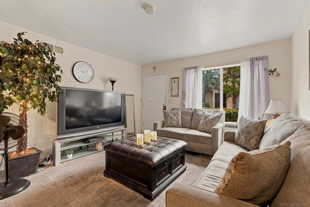 10345 Carefree Dr Property Photo 5