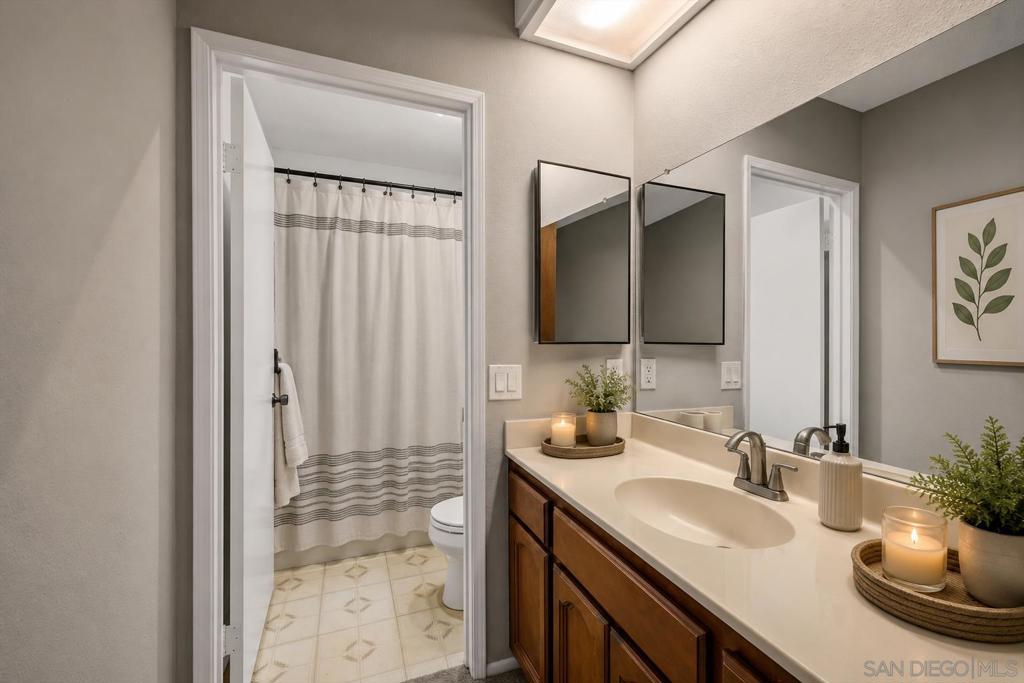 8608 Arminda Cir 43 Property Photo 7