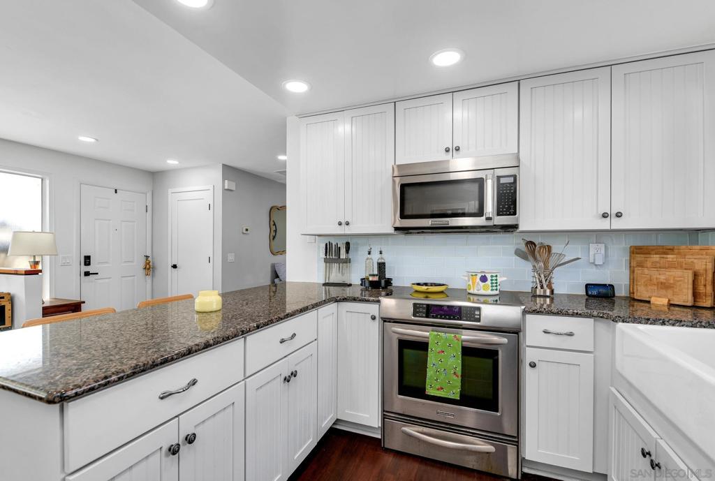 1352 Palomar Property Photo 8