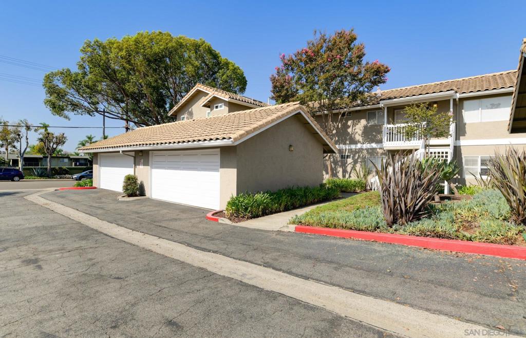 1352 Palomar Property Photo 32