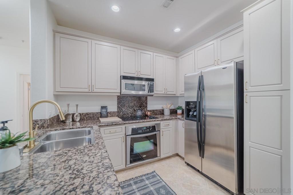 3877 Pell 113 Property Photo 3