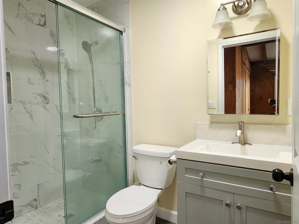 4024-4026 College Ave Property Photo 2