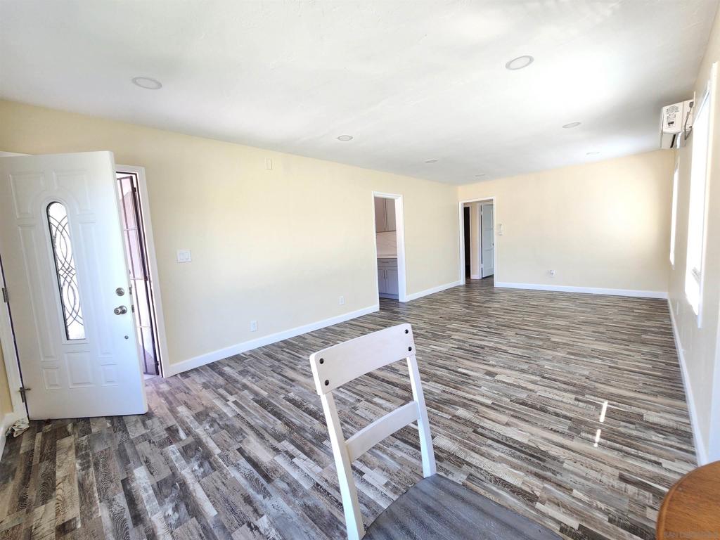 4024-4026 College Ave Property Photo 4