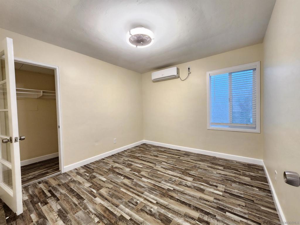 4024-4026 College Ave Property Photo 11