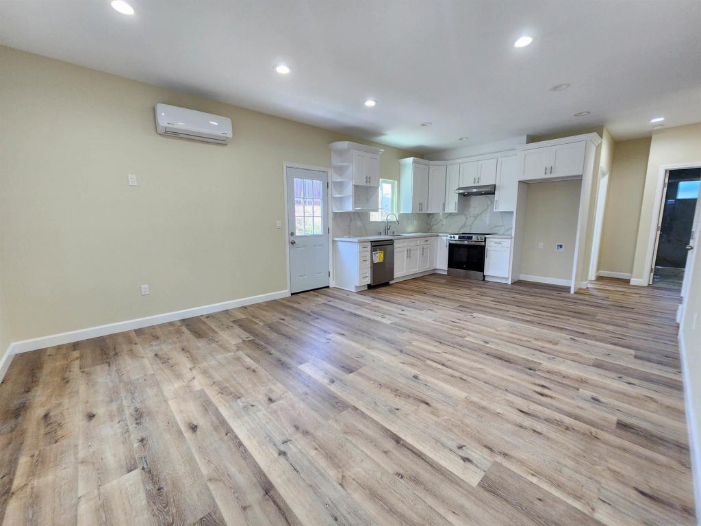 4024-4026 College Ave Property Photo 13
