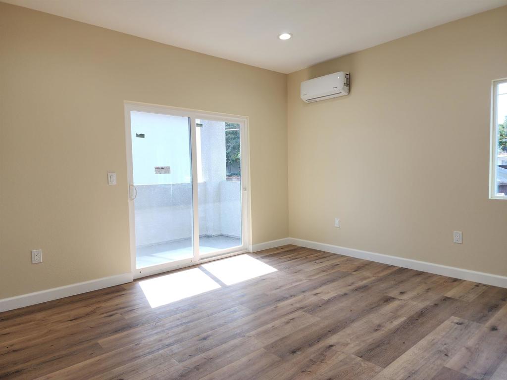 4024-4026 College Ave Property Photo 18