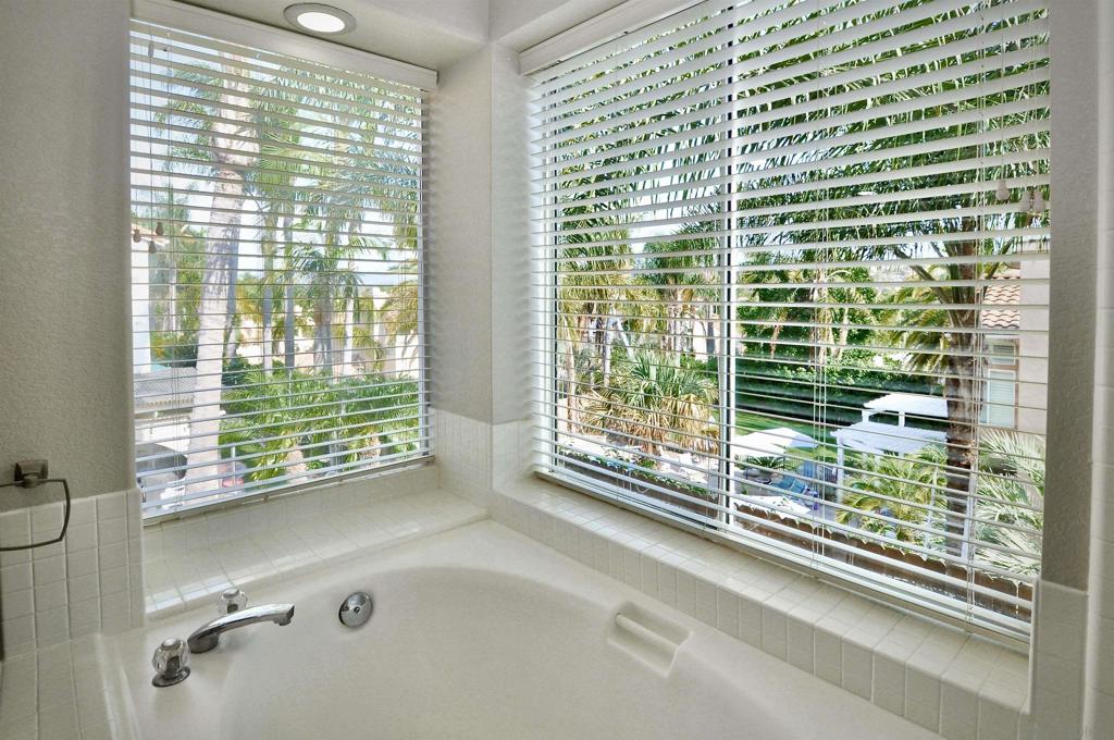 5005 Caspian Property Photo 48
