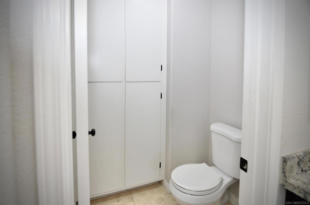 5005 Caspian Property Photo 50