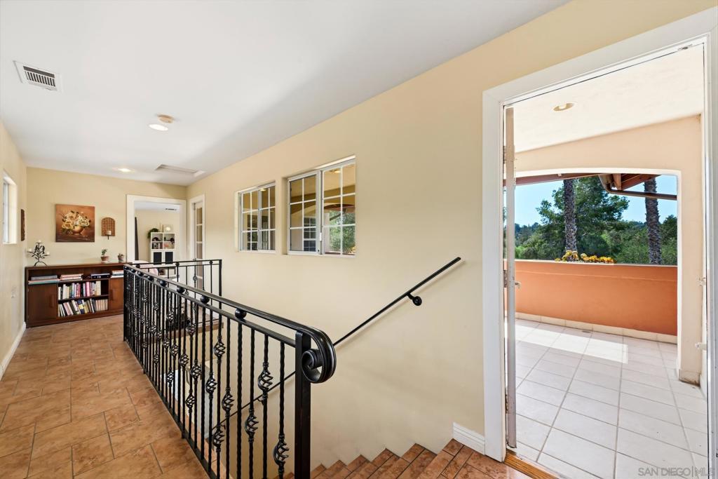 2744 Felicita Property Photo 15
