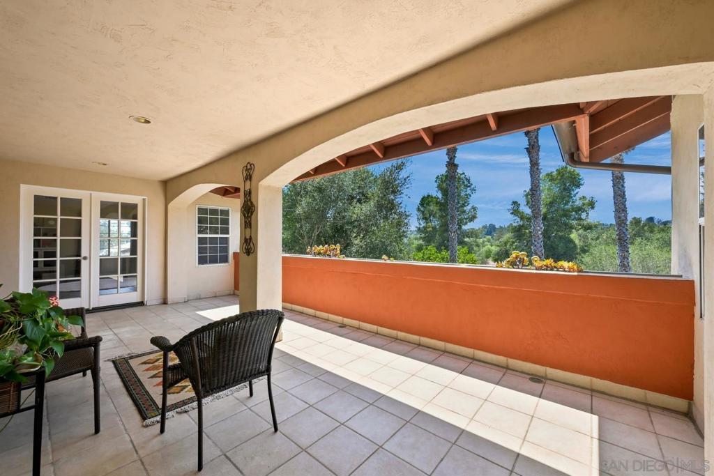 2744 Felicita Property Photo 20
